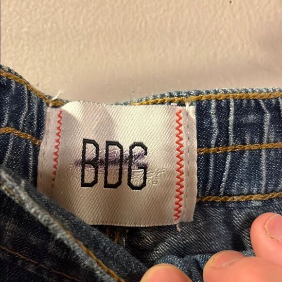 BDG Dark Meg Carpenter Cropped Jeans - Picture 9 of 14